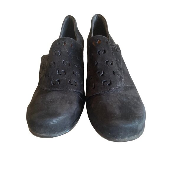 Naot Women's Black Ankle  Bootie Leather Laser Cut Detail Size  41 - Picture 9 of 9